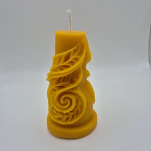 101-1.webp Bičių vaško žvakė „Banguota spiralė“