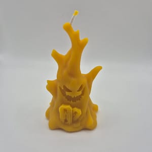 69-1.webp Bičių vaško žvakė „Vaiduoklio medis“