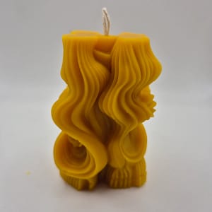 79 Bičių vaško žvakė „Banguojanti kolona“