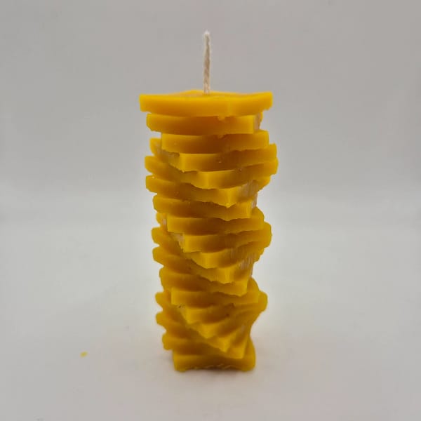 83 Bičių vaško žvakė „Plytelių spiralė“